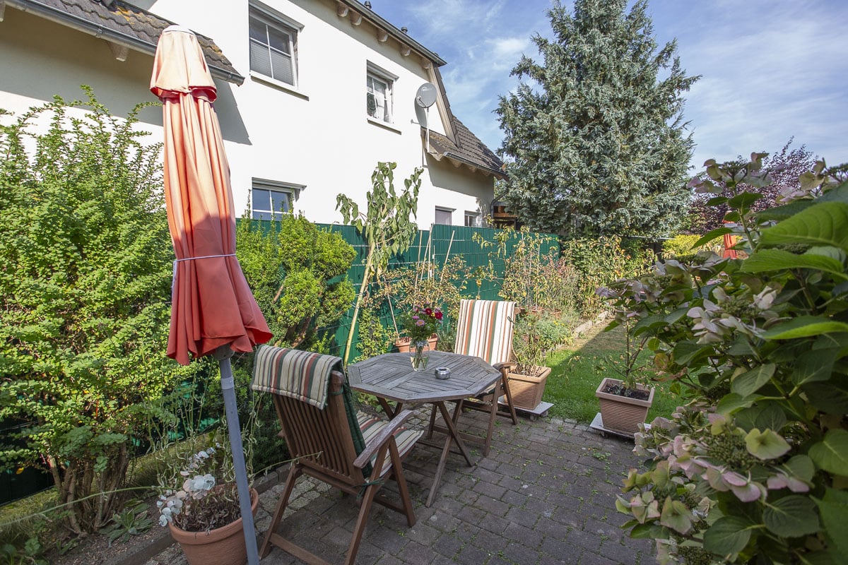 Terrasse vorm Eingangsbereich 